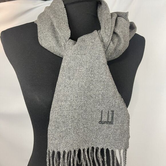Dunhill 100%. Cashmere made in Scotland Gray Scarf - Picture 6 of 8